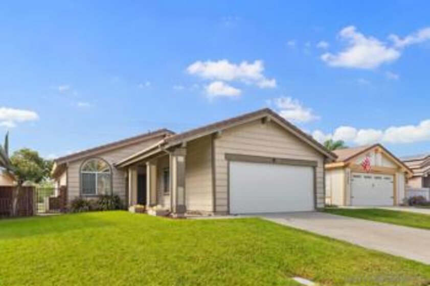 41459 Avenida De La Reina Photo